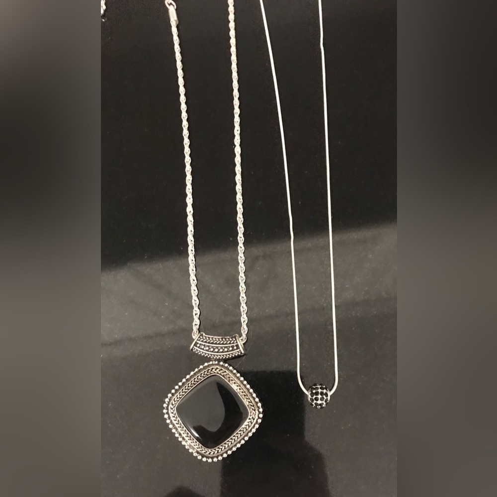 Necklace earring bundle dress barn NWT